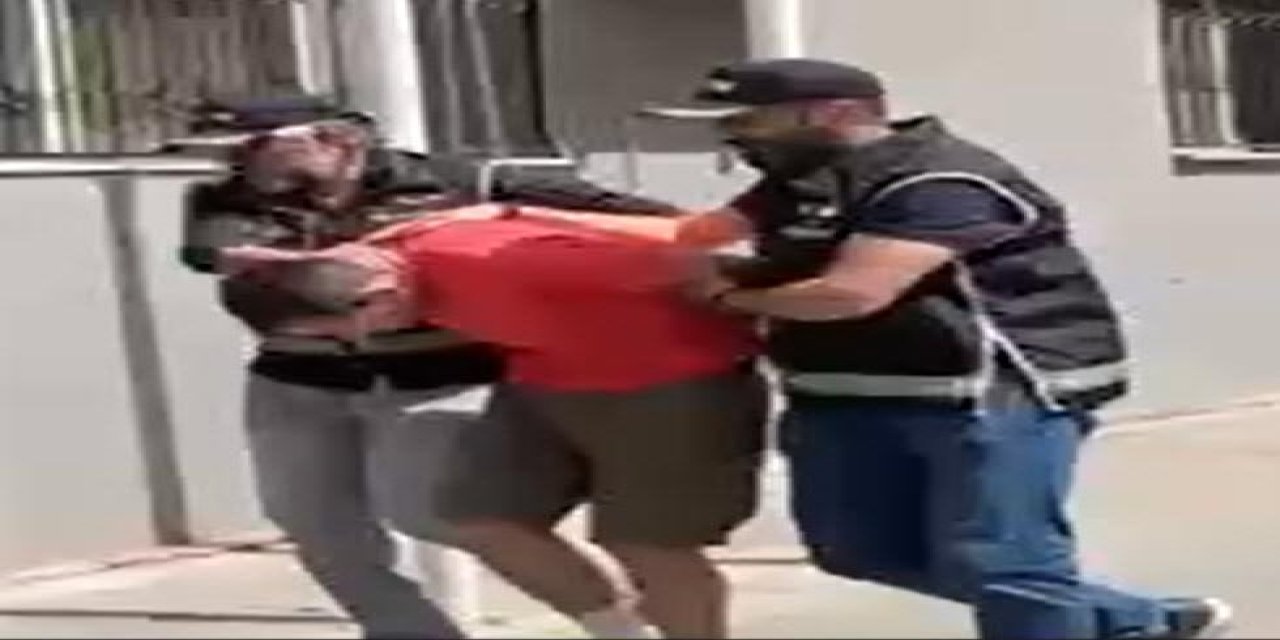 Interpol Tarafından Mavi Bültenle Aranan Rus Dolandırıcılık Şüphelisi İzmir'de Yakalandı