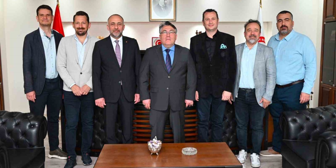 Başkan Demir Ve Bulutistan Yönetim Kurulu Üyelerinden Rektör Özölçer’e Ziyaret