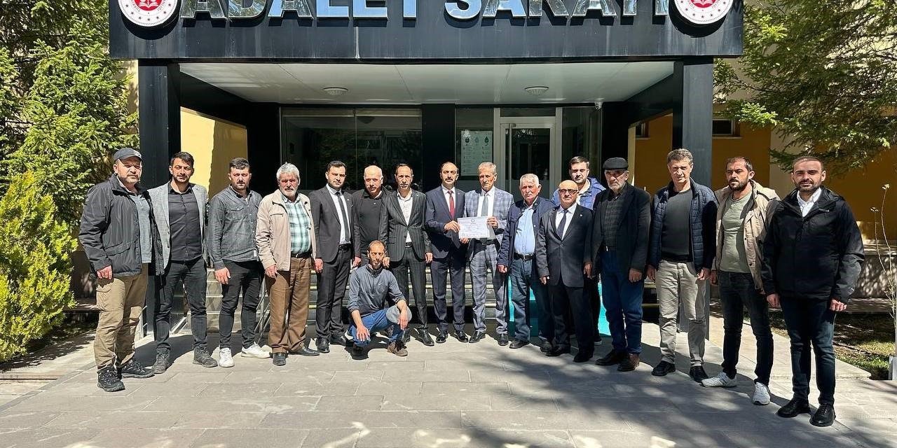 Başkan Şentürk’e Mazbatası Verildi
