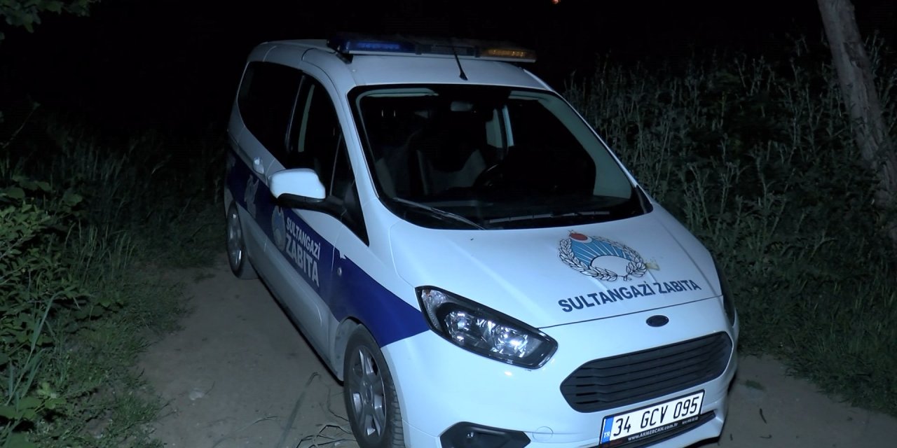 İstanbul- Sultangazi'de Gecekonduda At Kesenlere Baskın