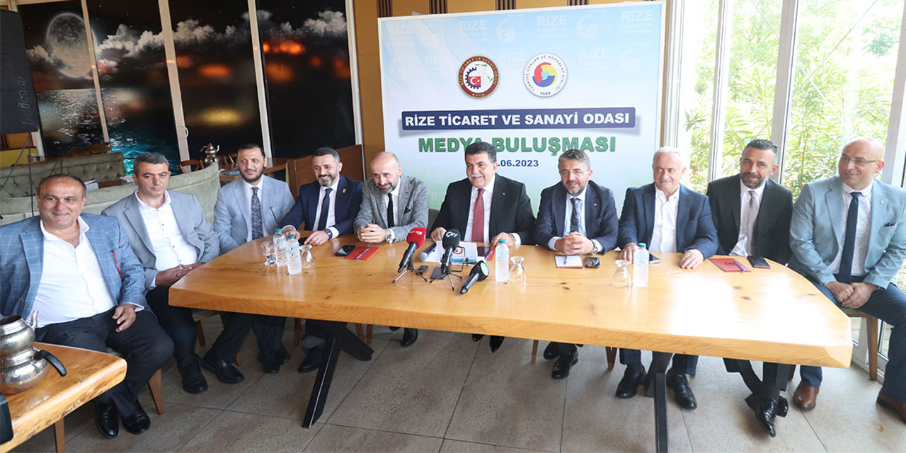 RTSO Başkanı Karamehmetoğlu, Rize Erzurum Arasını 30 km Daha Kısaltarak 1,5 Saate Düşürecek Tünel Projesini Açıkladı