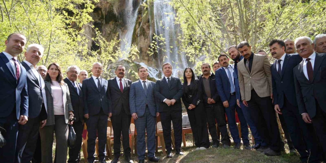 Girlevik Şelalesinde Erzincan’ın Yöresel Lezzetler Tanıtıldı