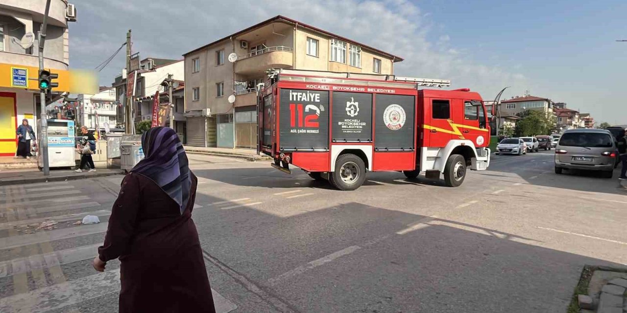 Yaya Geçidinde Tırın Altında Kaldı