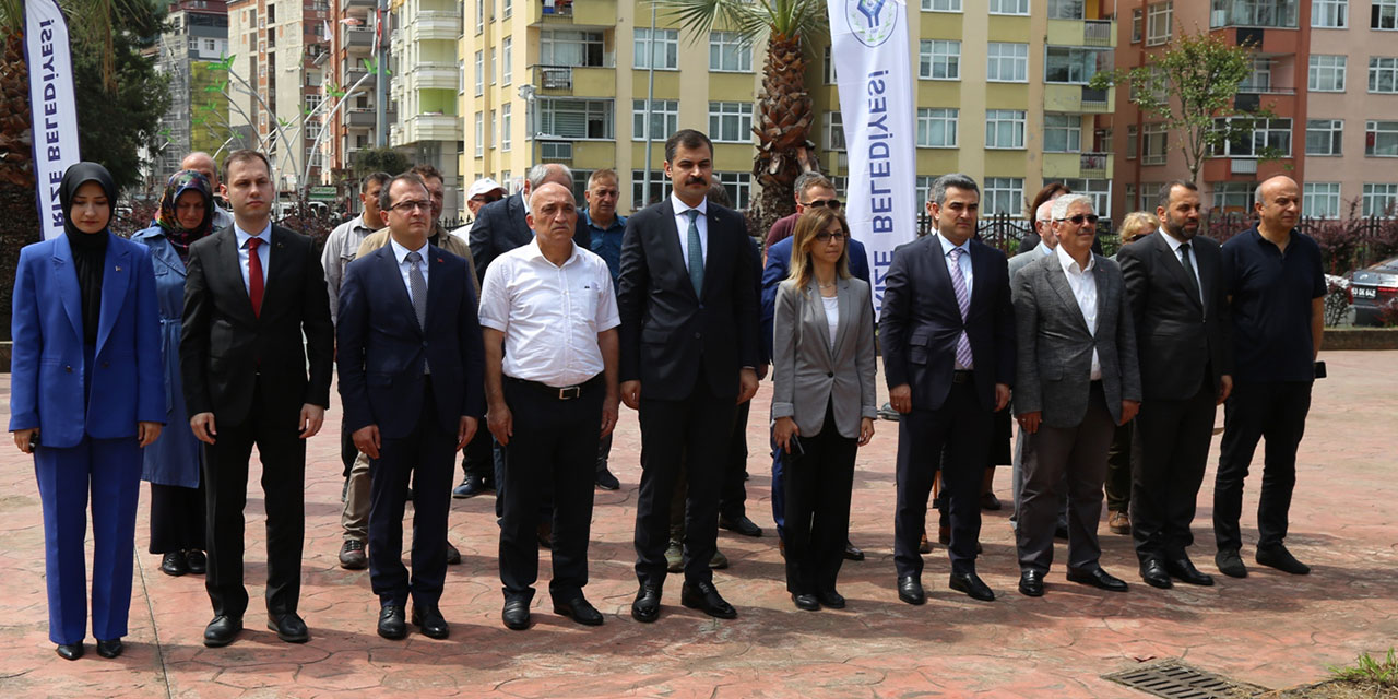 İpsiz Recep Rize'de Anıtı Başında Anıldı