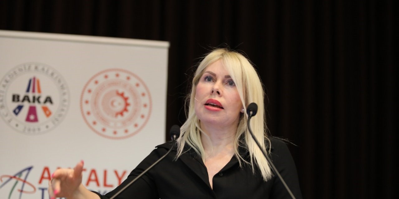 Rektör Özkan: “Yapay Zeka Vazgeçilmez Bir Konuma Geldi”