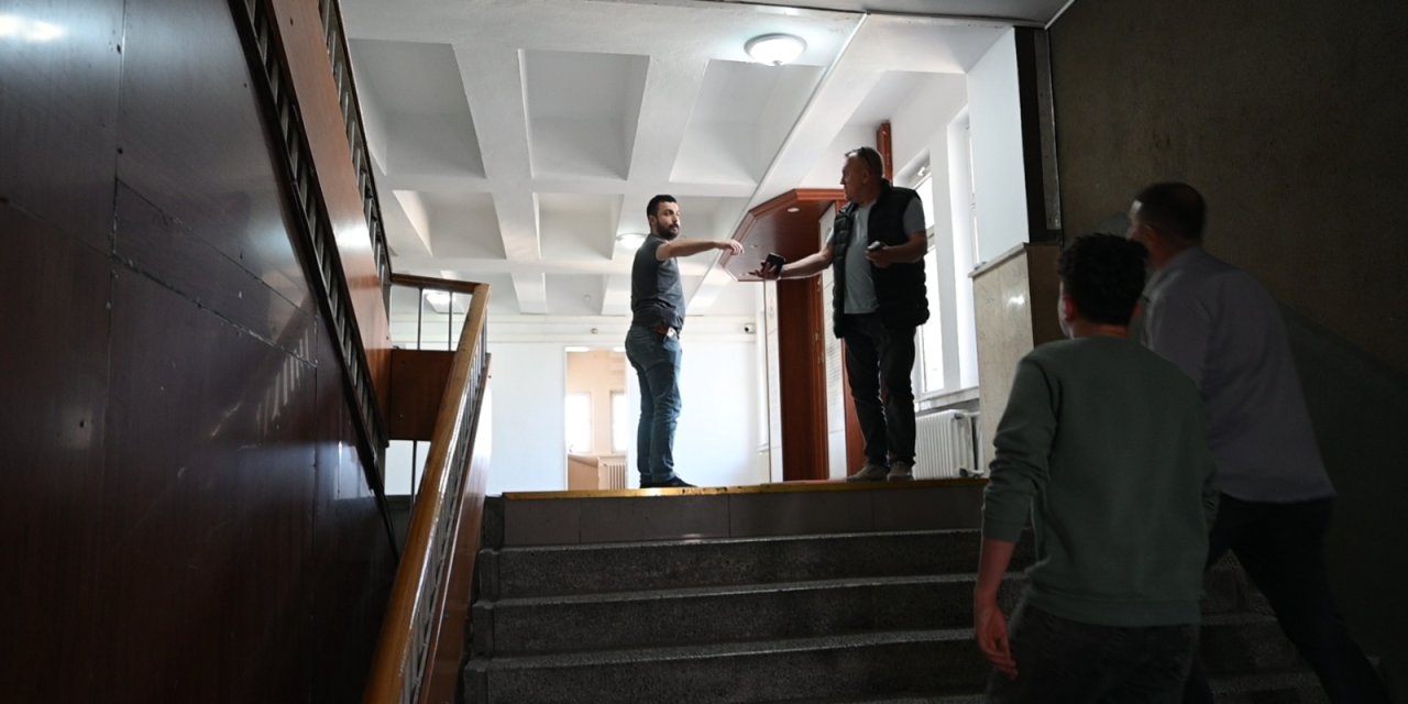 Başkasının Otomobilini 'Sazan Sarmalı' Yöntemiyle Satmaya Çalıştı