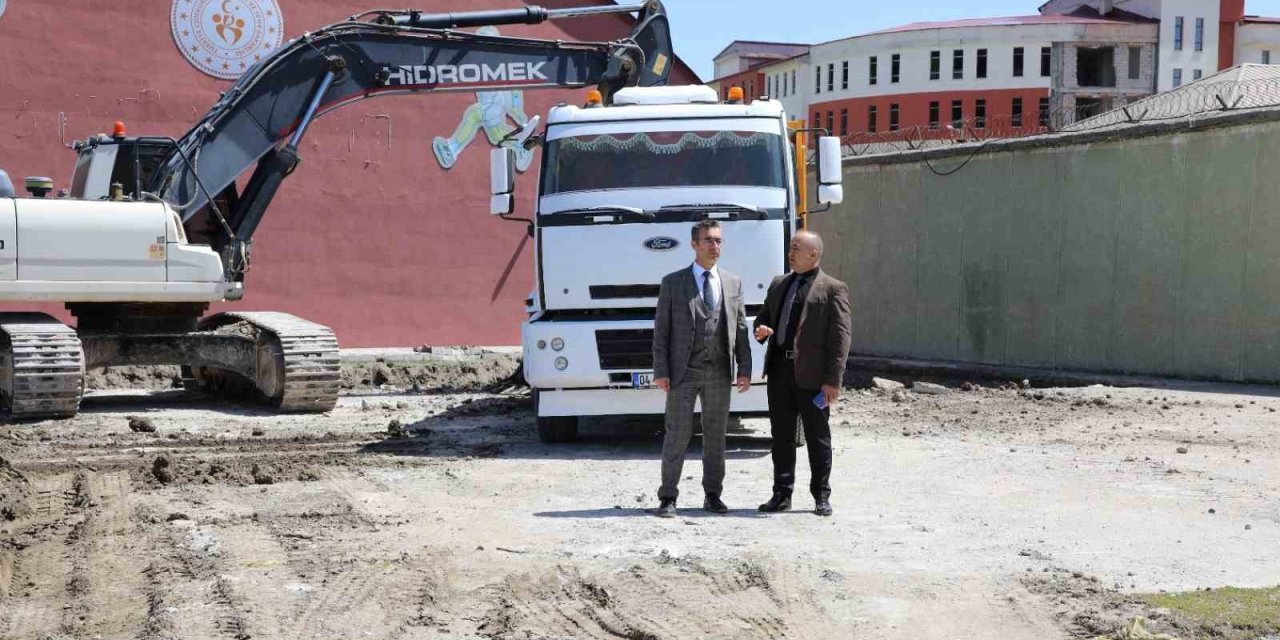 Ağrı’ya 2 Adet Yeni Kapalı Tenis Kortu Yapılıyor