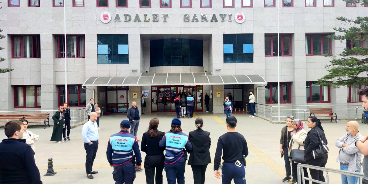 Müşterilerin Hesaplarından 205 Milyon Lira Çalındı, 4'ü Banka Personeli, 8 Şüpheli Tutuklandı