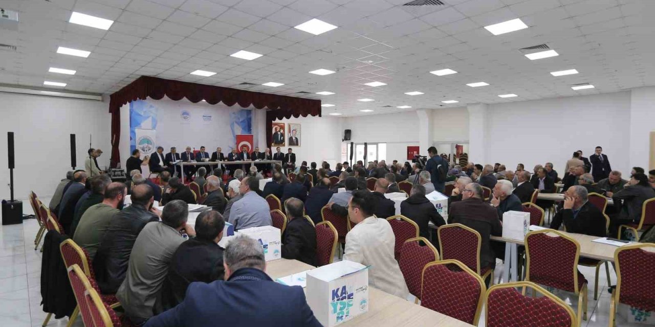 Büyükkılıç’tan Pınarbaşı’nda Muhtarlar Zirvesi
