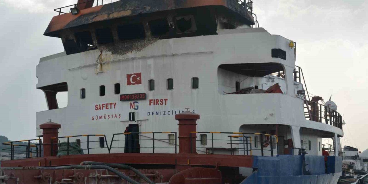 Yangın Çıkan Gemide Tahliye İşlemleri Tamamlandı