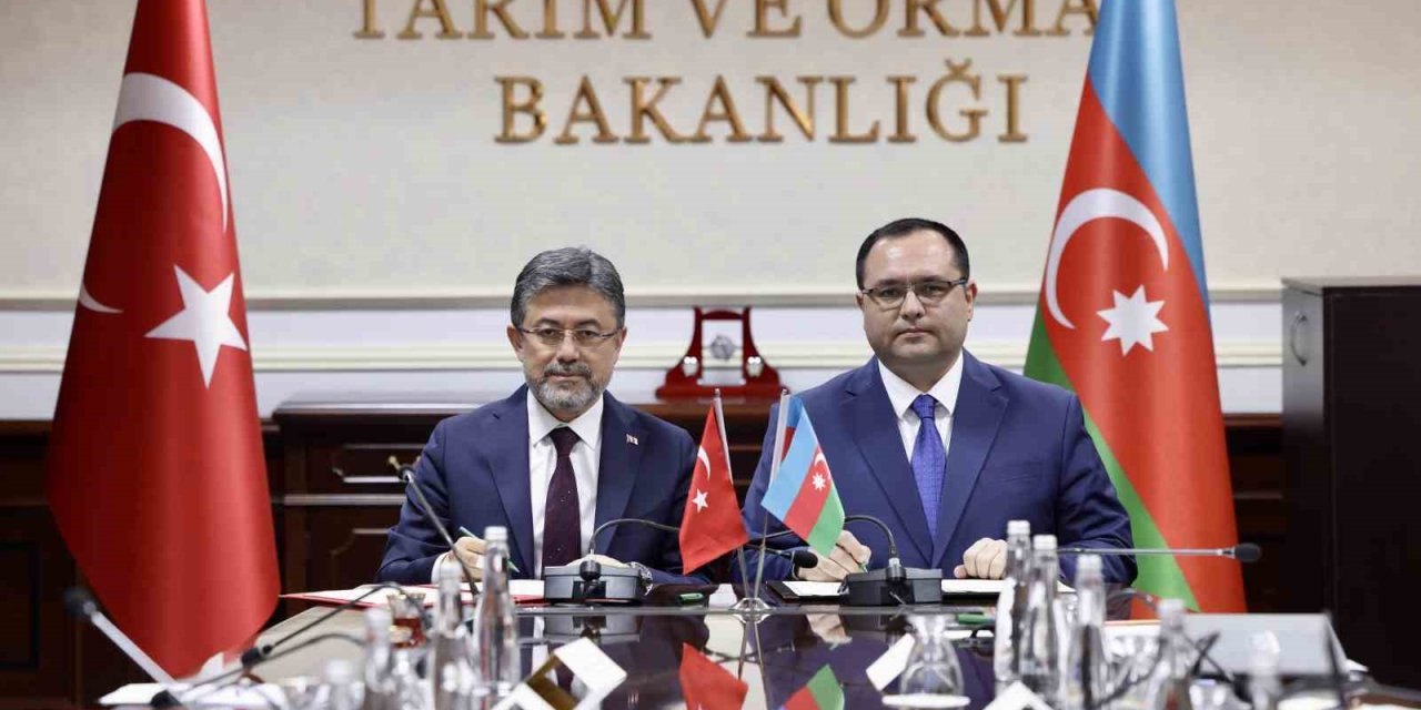 Bakan Yumaklı, Azerbaycan Tarım Bakanı Memmedov İle Bir Araya Geldi
