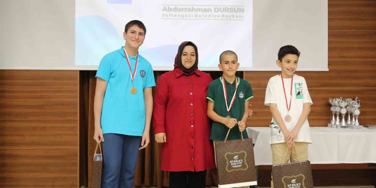 Sultangazi’de ‘5. Akıl Ve Zeka Oyunları Turnuvası’ Düzenlendi