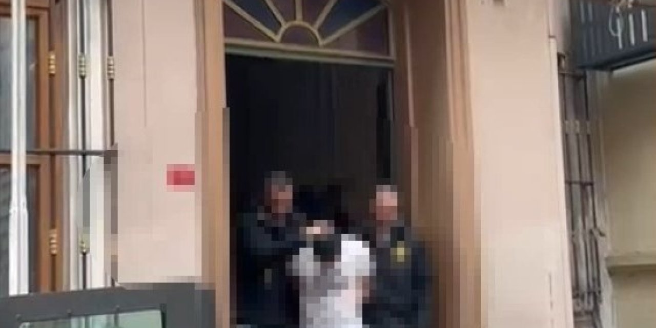 İstanbul-beyoğlu'nda Restoranda Askeri Üniforma İle Servis Yapan Şüpheli Tutuklandı