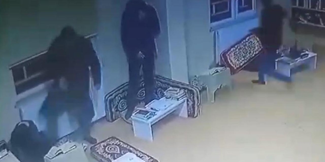 Ağrı'da Çocukları Döven İmam Gözaltına Alındı