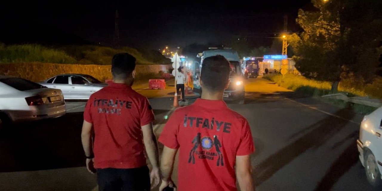 Diyarbakır'da Dicle Nehri'nde 'Hareketsiz Erkek' Görüldü İhbarı Ekipleri Harekete Geçirdi