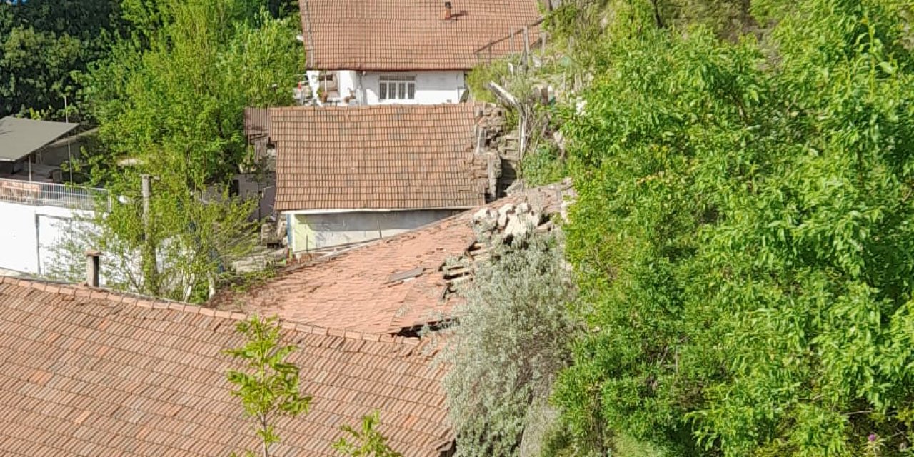 Karabük’te Heyelan Nedeniyle 4 Ev Boşaltıldı