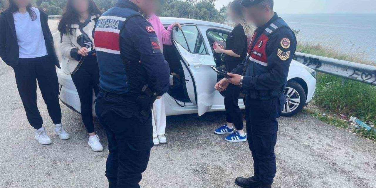 Jandarmadan Huzur Uygulaması: 25 Kişi Yakalandı