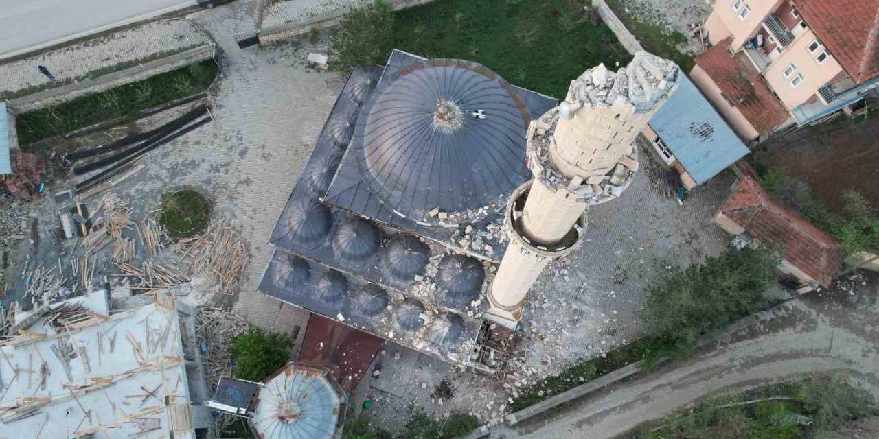Tokat’ta Korkutucu Depremin İzleri Gün Ağarınca Ortaya Çıktı
