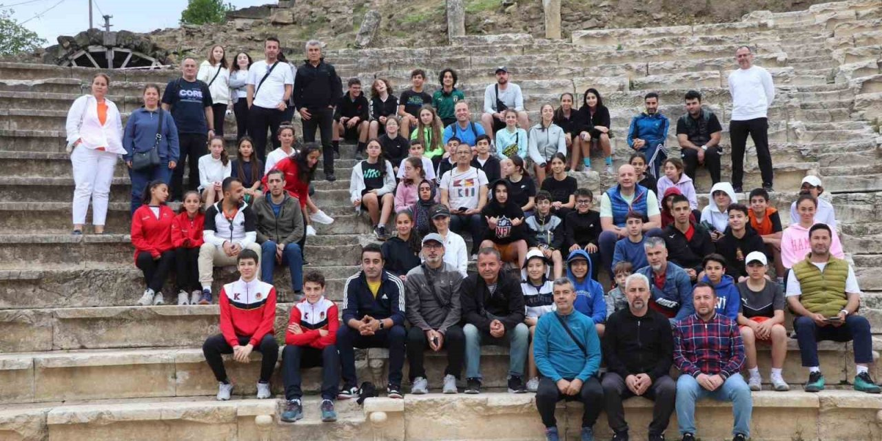 Sporcular Tarihi Antik Kente Hayran Kaldı