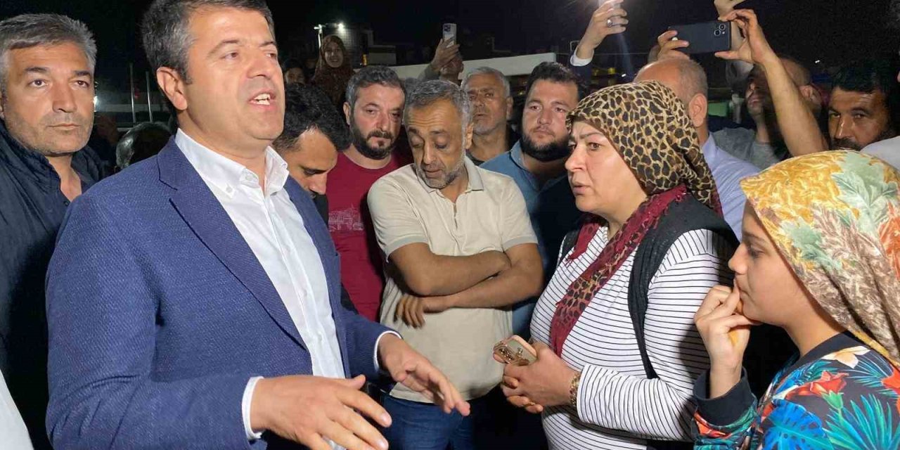 Belediye Başkanı Sular Gelene Kadar Musluk Başında Bekledi