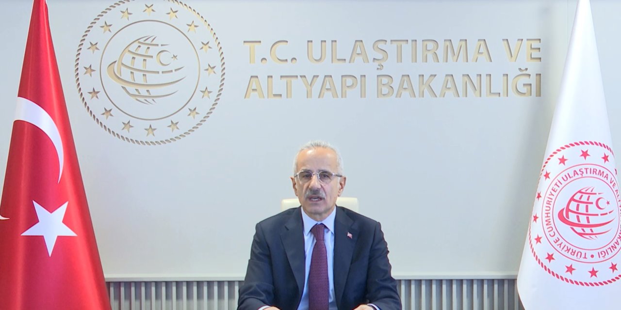 Bakan Uraloğlu: Hava Yolu Yolcu Sayısını 2023'te 214 Milyonun Üstüne Yükselttik