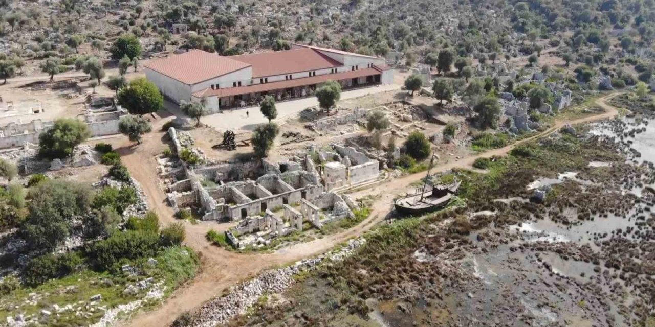 9 Günlük Tatilde Antalya’nın Antik Liman Ve Kentlerine Yoğun İlgi