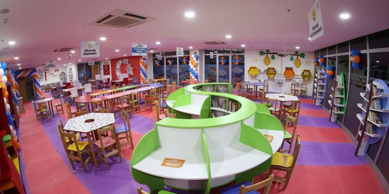 Sultangazi'de Hem Öğretici Hem Eğlenceli 'Çocuk Kütüphanesi'