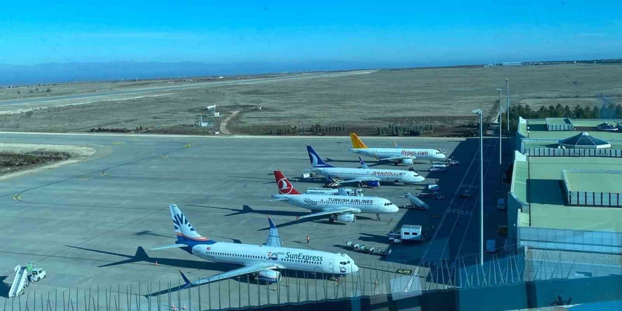 Şanlıurfa Gap Havalimanı’nı Yılın İlk Çeyreğinde 200 Bin Kişi Kullandı