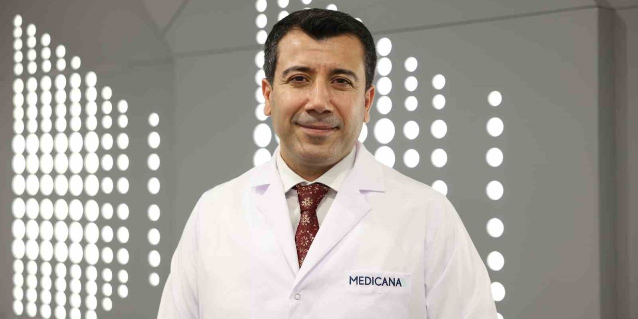 Dr. Doğan: "20’li Yaşlar Cilt Bakımı Rutinine Başlamak İçin İdeal Bir Zaman"