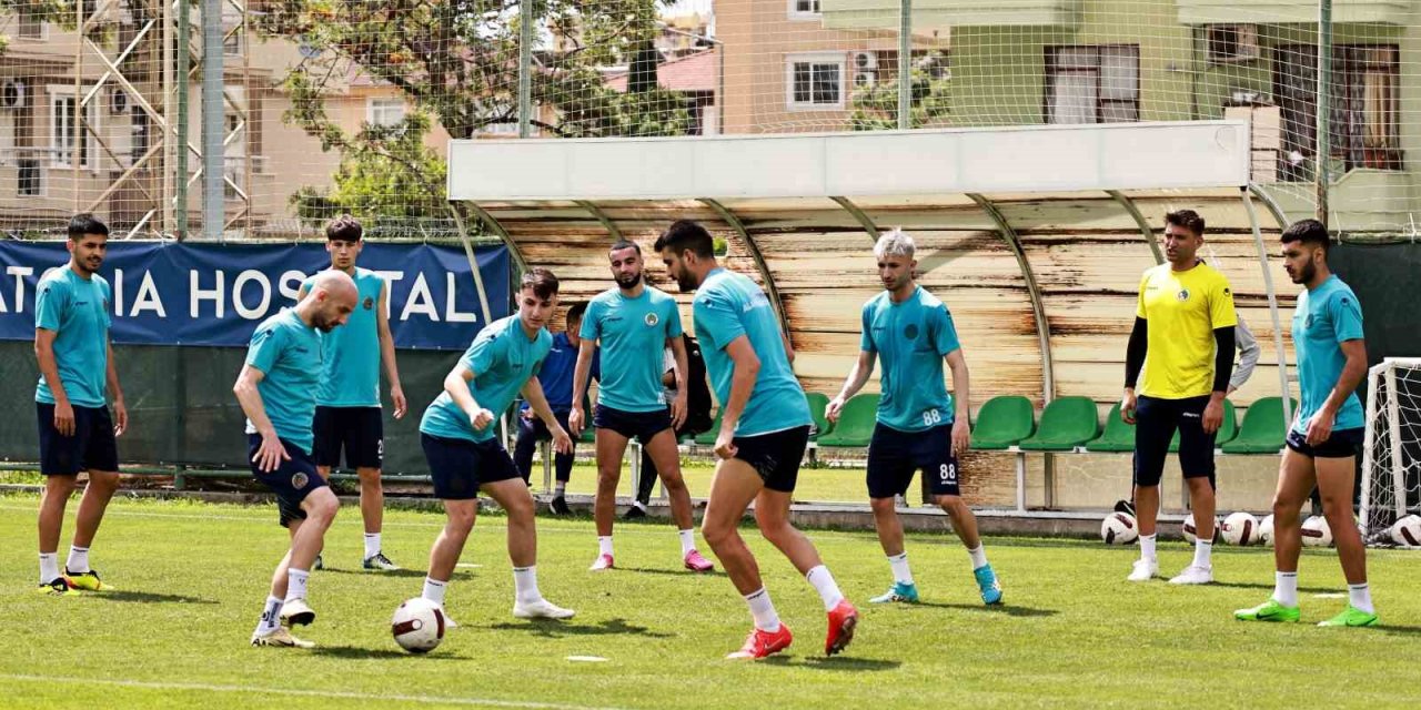 Alanyaspor, Konyaspor Maçı Hazırlıklarını Tamamladı