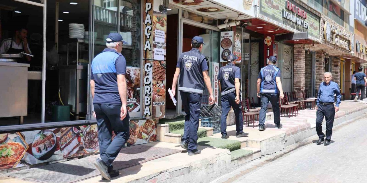 Elazığ’da Zabıta Ekiplerinden Sıkı Denetim: Kaldırımlar İşgal Edilmeyecek