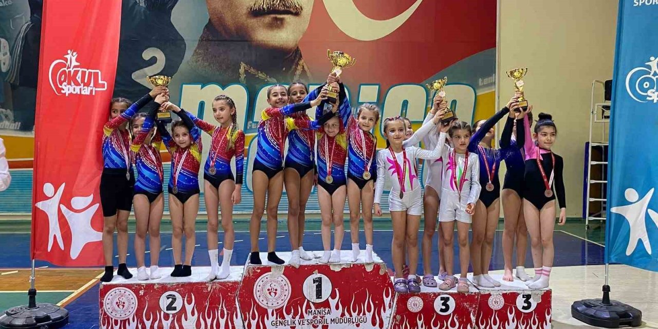 Manisa’da Okul Sporları Artistik Cimnastik İl Birinciliği Yarışmaları Yapıldı