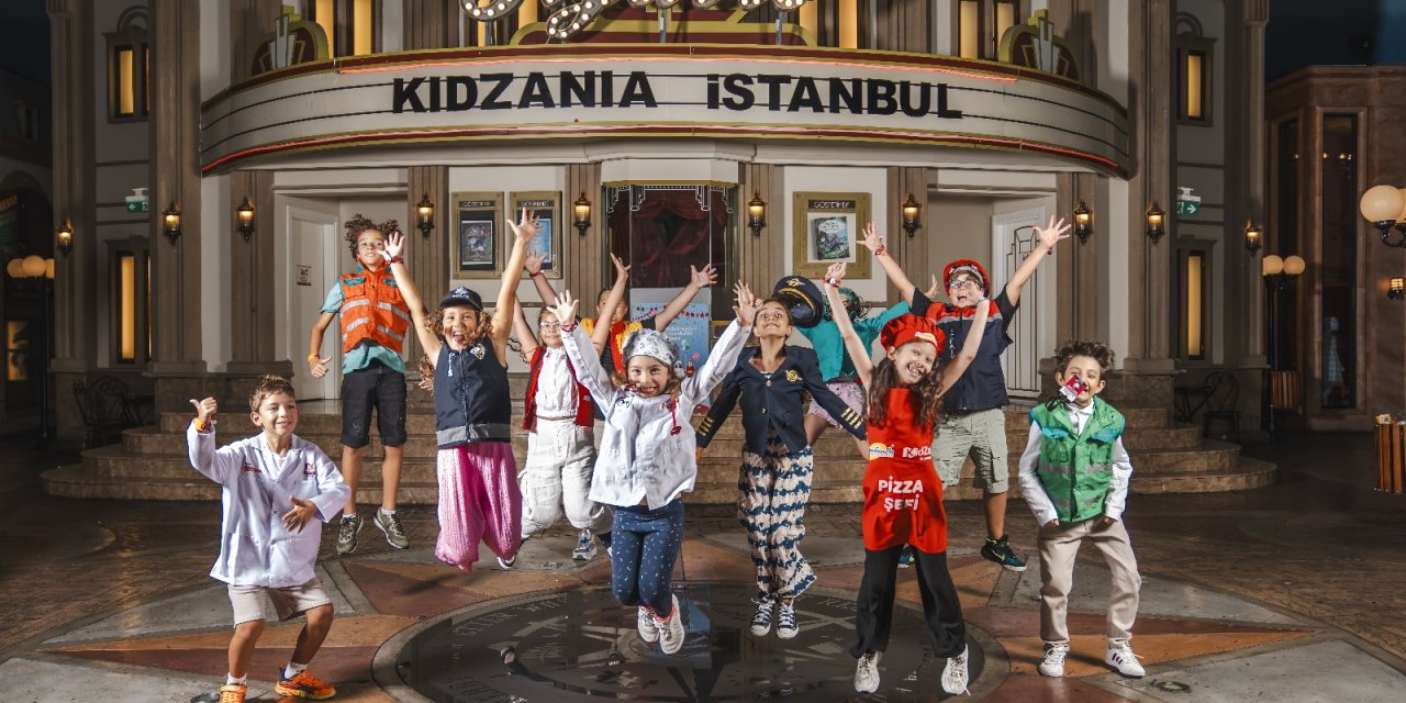 Kidzania İstanbul'dan 'Züper Bir 23 Nisan' Etkinliği