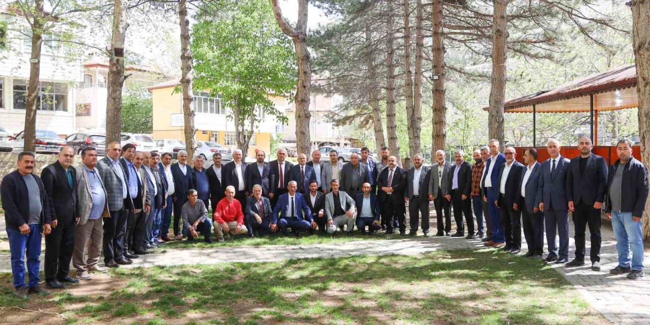 Muhtarlardan Başkan Öztürk’e Hayırlı Olsun Ziyareti