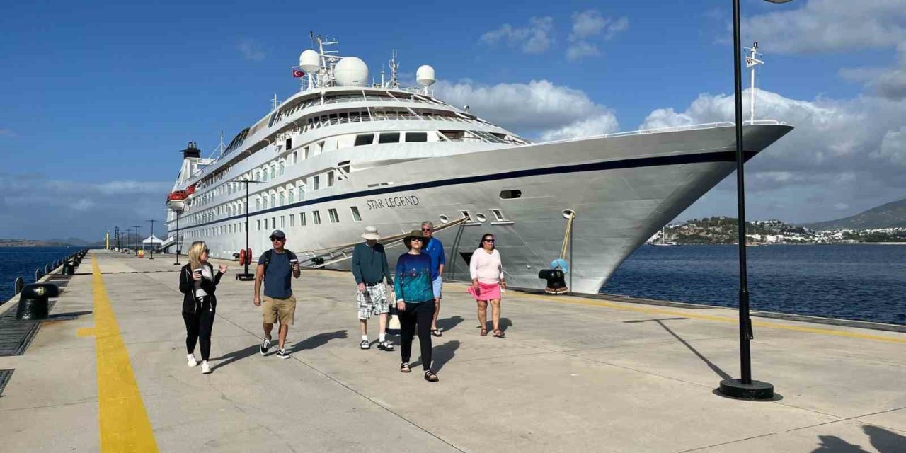 Bodrum’a Kruvaziyerle 180 Yolcu Geldi