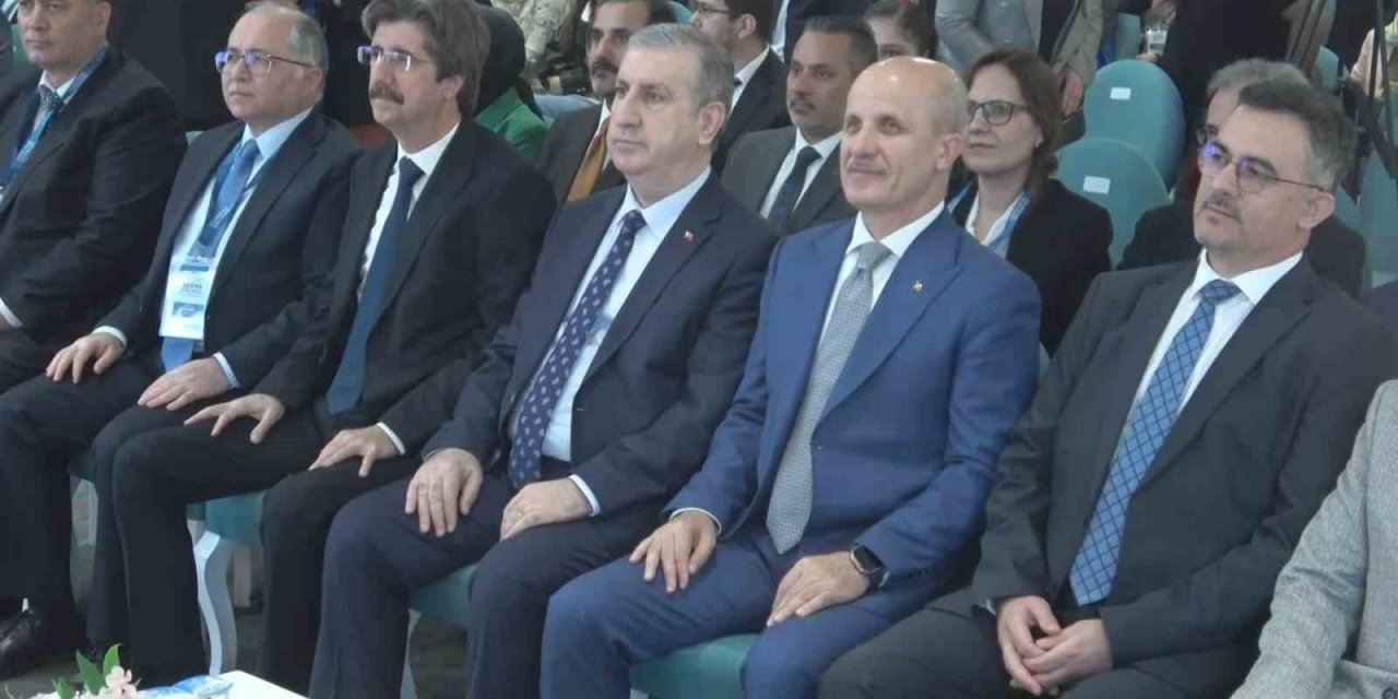 Yök Başkanı Erol Özvar: "Türkiye’deki Üniversitelerin Yüzde 99.8’i Dolu"