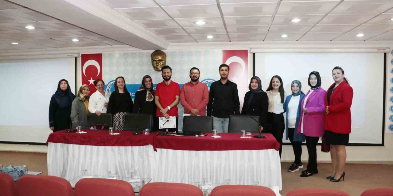 Erzincan’da Girişimci Kadınları Güçlendiren Eğitimler Başladı