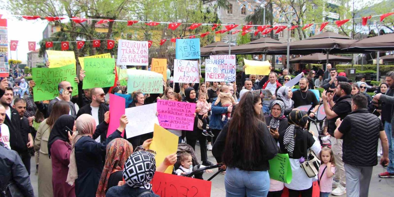 "alo 199 Çağrı Merkezi"nin Kapatılacağı İddiasına Çalışanlardan Tepki