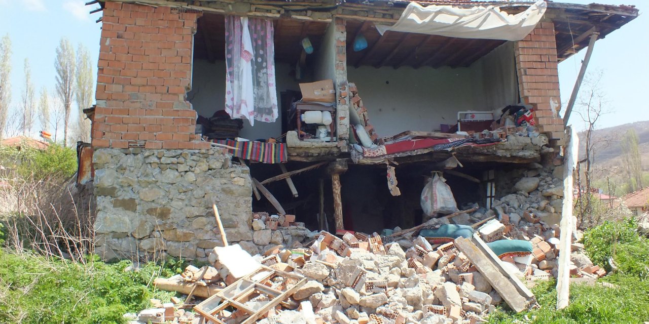 Yozgat’ta Deprem Sonrası 147 Ev İçin Hasar İhbarı Yapıldı