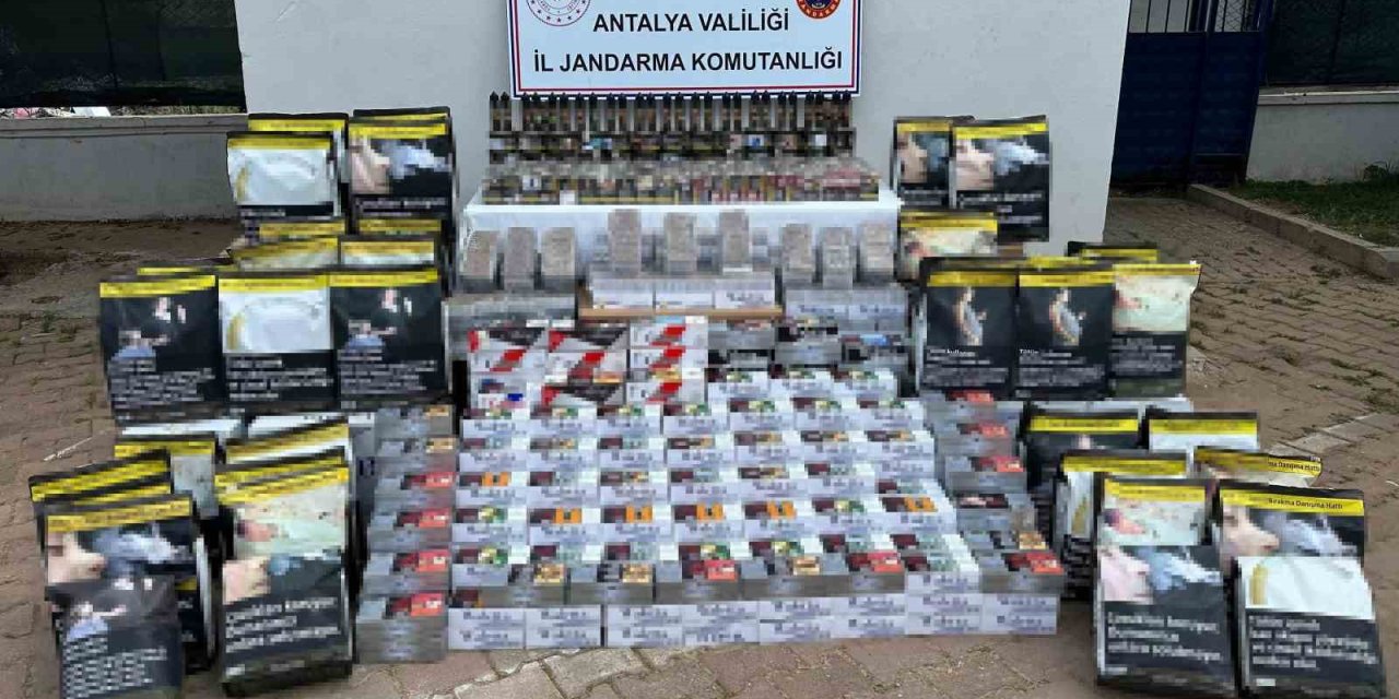 Antalya’da Jandarmadan Kaçak Sigara Operasyonu