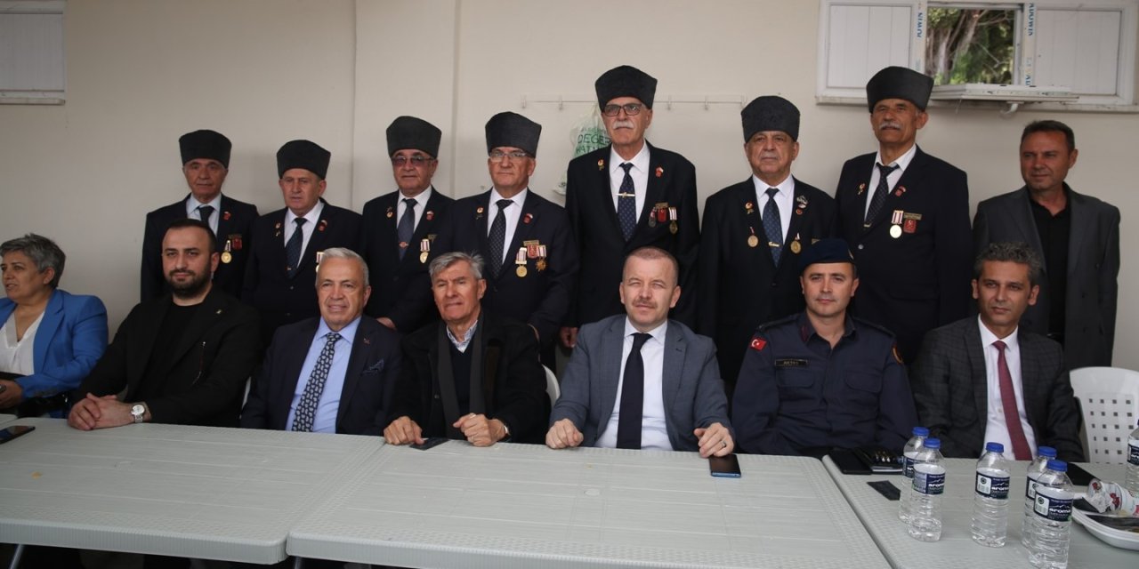 Başköy’deki “Dede Helvası” Geleneğinde Helvalar Şifa İçin Yenildi