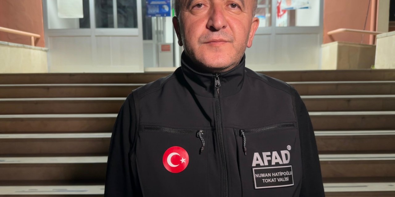 Tokat'ta Depremin Merkez Üssünde Su Kesintisi; Çeşmelerden Su Taşıdılar (3)