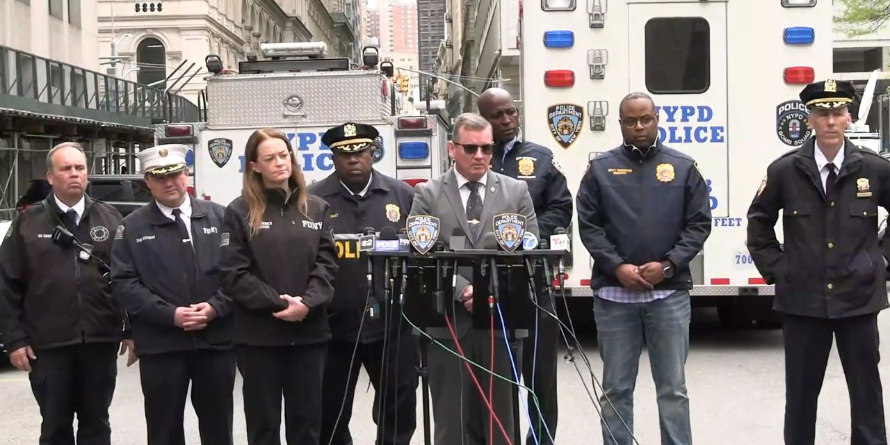 New York’ta Trump’ın Davası Sırasında Kendini Yakan Adam Öldü