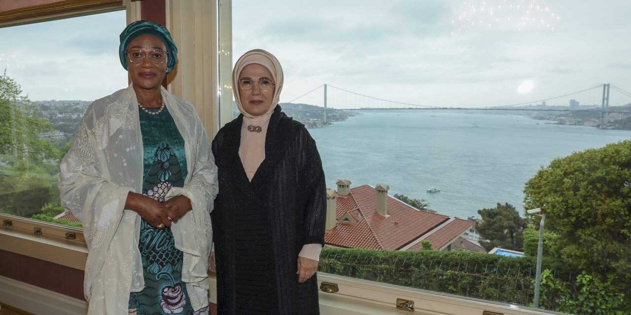 İstanbul - Emine Erdoğan, Nijerya Devlet Başkanı'nın Eşi Oluremi Tinubu'yla Görüştü