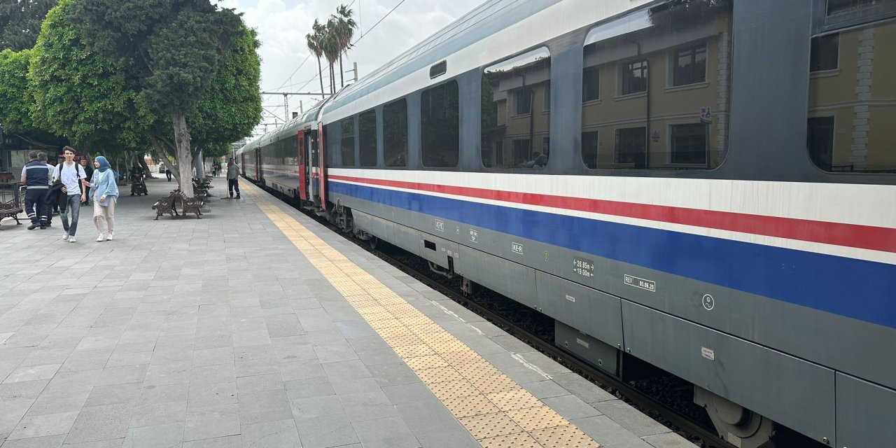 138 Yıllık Demir Yolu Ulaşımına Yht Molası