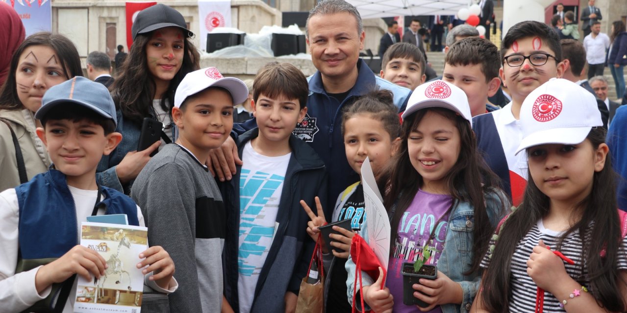 23 Nisan Etkinlikleri Tbmm Bahçesinde Başladı