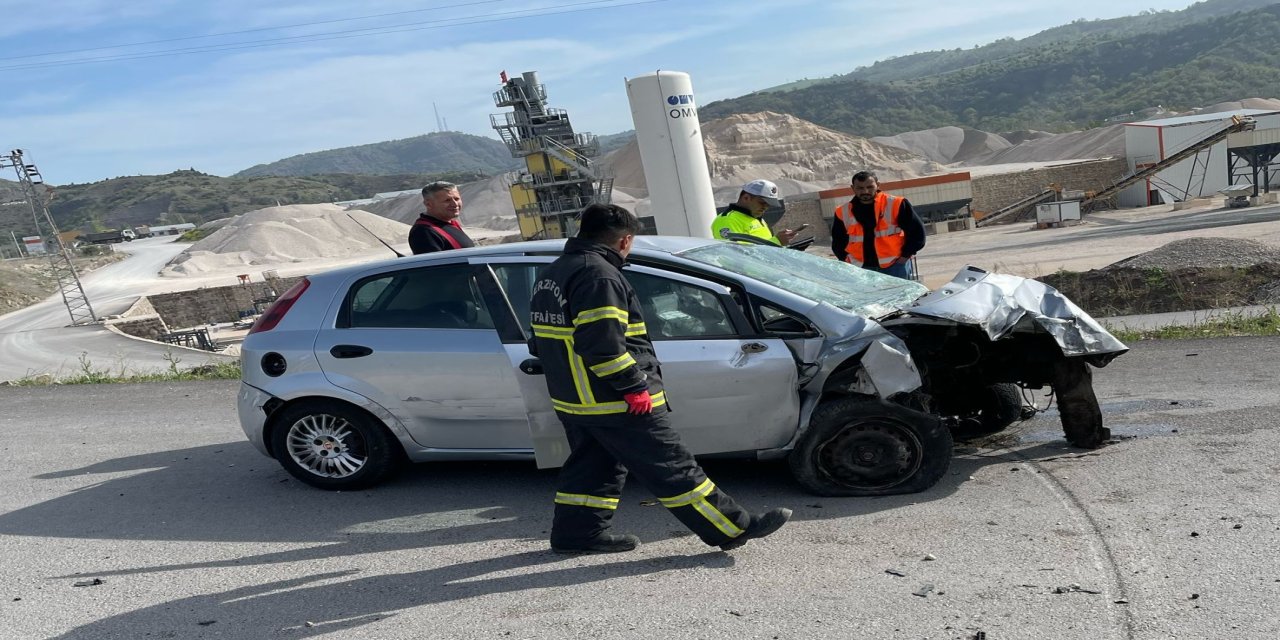 Amasya'da trafik kazasında 1 kişi öldü, 1 kişi yaralandı