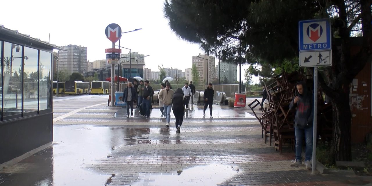 İstanbul - Yenibosna Metro İstasyonu'nu Su Bastı