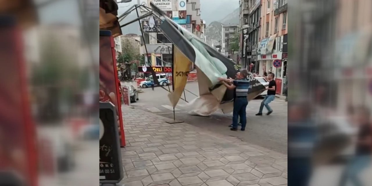 Karabük'te Fırtına Günlük Yaşamı Olumsuz Etkiledi