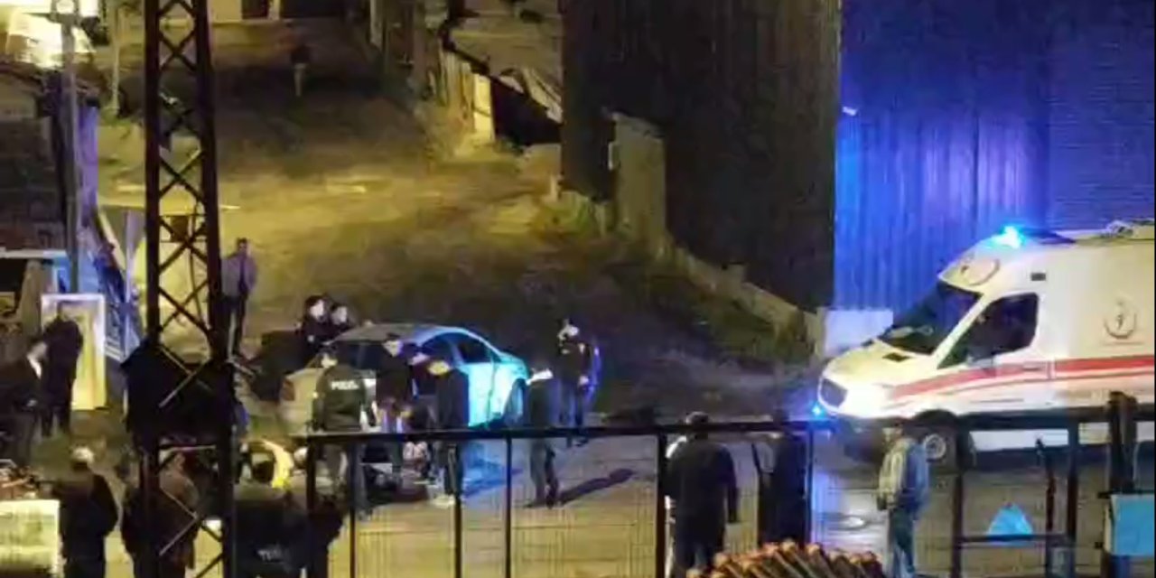 Ankara'da Otomobil İle Motosiklet Çarpıştı: 3 Yaralı